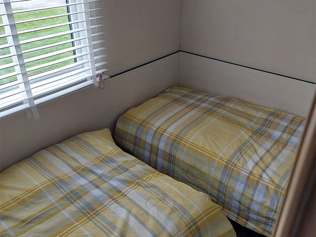 Spacious 3-bedroom Caravan in Primrose Valley | East Coast Getaways gallery image 16