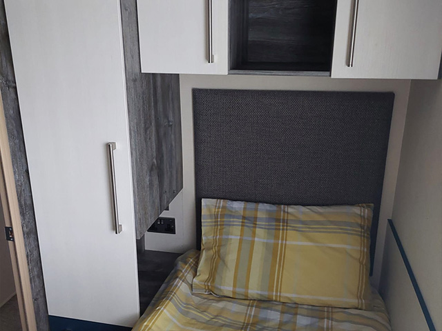 Spacious 3-bedroom Caravan in Primrose Valley | East Coast Getaways gallery image 17